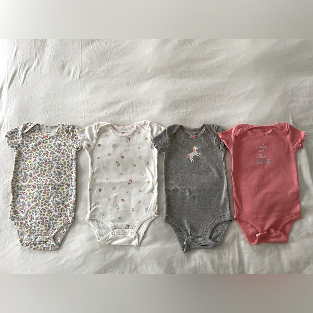 4 piece BUNDLE of CARTERS bodysuits size 6 MONTHS for baby girl! Various colors!